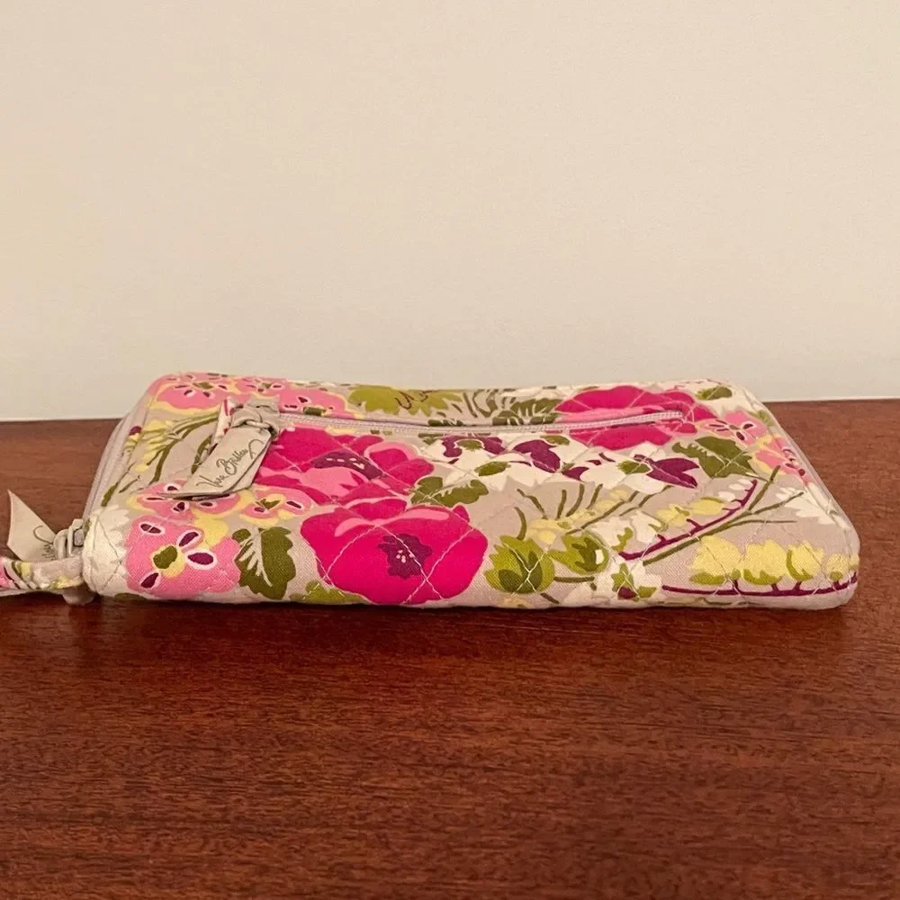 Vera Bradley Zip Around Wallet Make Me Blush NWOT